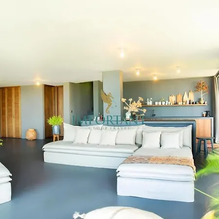 Hotel Chic Oasis By Important Group Travel