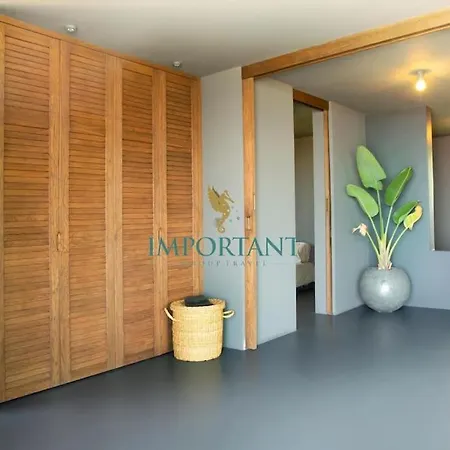 Chic Oasis By Important Group Travel 4*