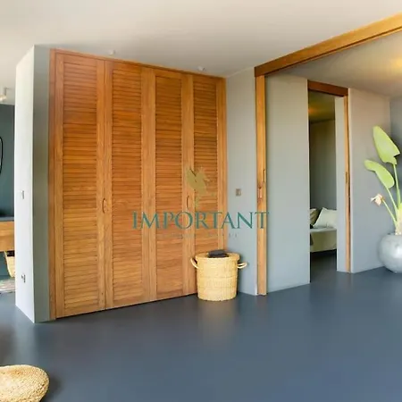 Chic Oasis By Important Group Travel 4*