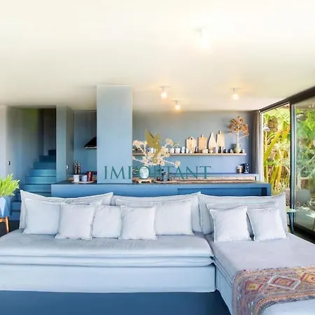 Chic Oasis By Important Group Travel Hotel 4*