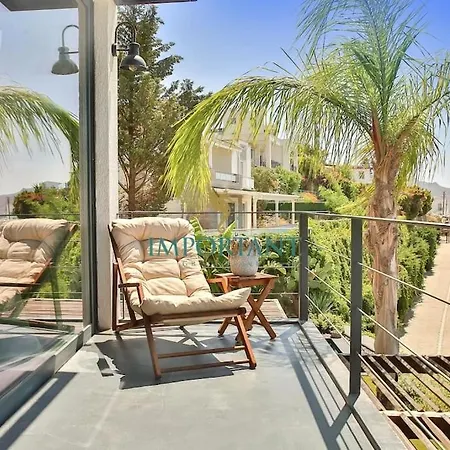 Chic Oasis By Important Group Travel