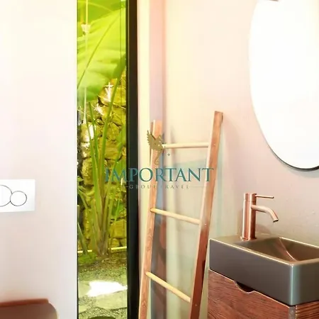 Chic Oasis By Important Group Travel Hotel 4*