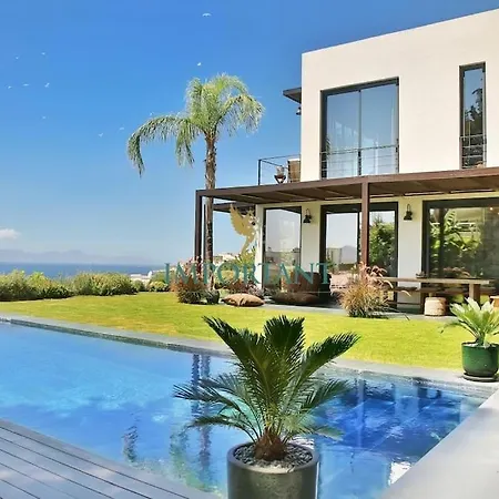 Chic Oasis By Important Group Travel